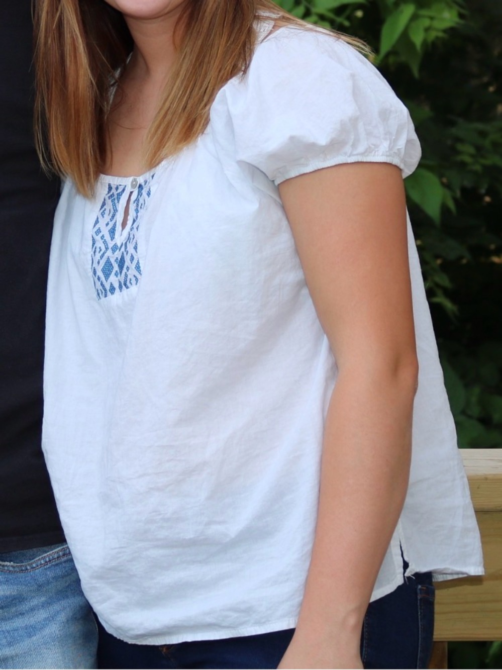 💛 Universal Thread White Embroidered Peasant Blouse (S)